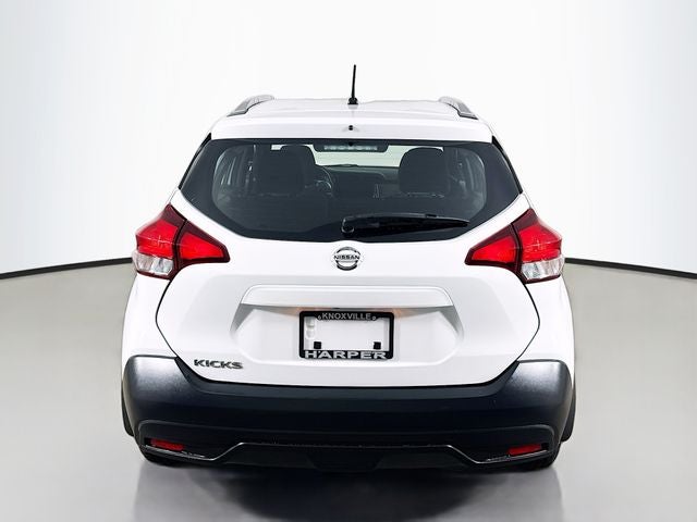 2018 Nissan Kicks S