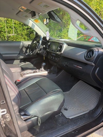 2022 Toyota Tacoma SR5 V6