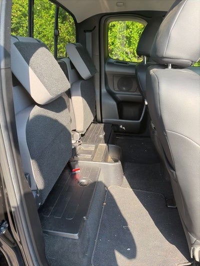 2022 Toyota Tacoma SR5 V6