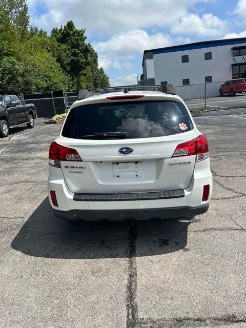 2013 Subaru Outback 2.5i Limited