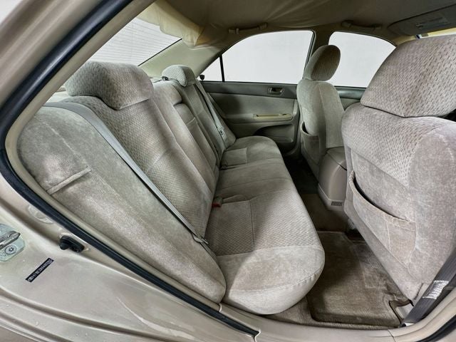 2004 Toyota Camry LE