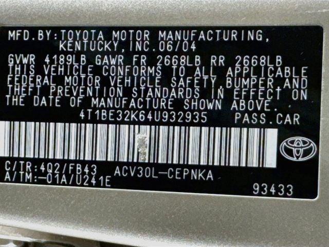 2004 Toyota Camry LE