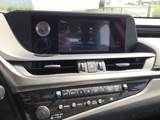 2019 Lexus ES 300h