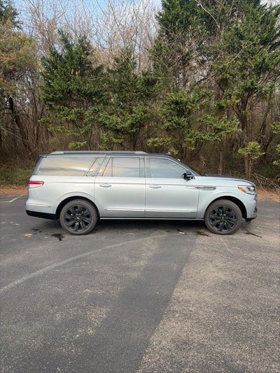 2022 Lincoln Navigator L Black Label