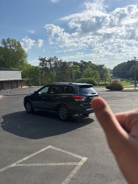 2013 Nissan Pathfinder SV