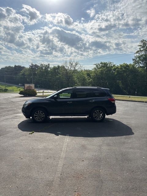 2013 Nissan Pathfinder SV