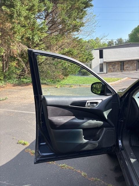 2013 Nissan Pathfinder SV