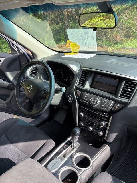 2013 Nissan Pathfinder SV