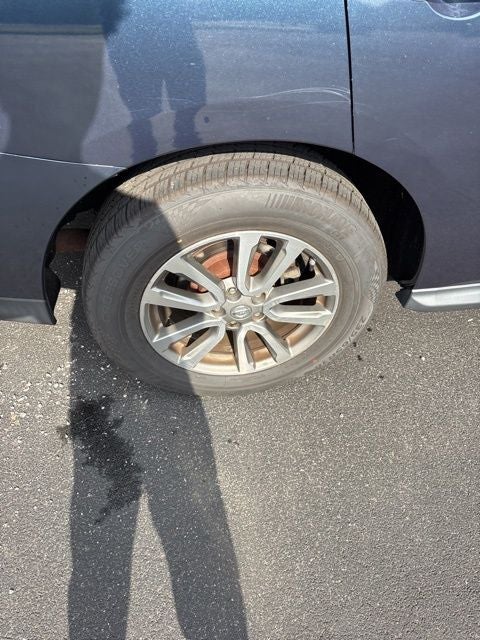 2013 Nissan Pathfinder SV