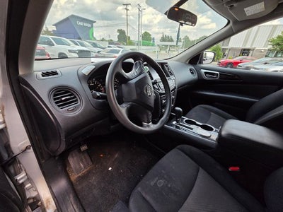 2018 Nissan Pathfinder S