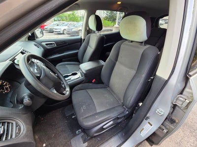 2018 Nissan Pathfinder S