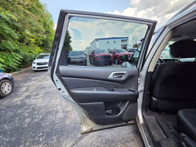 2018 Nissan Pathfinder S