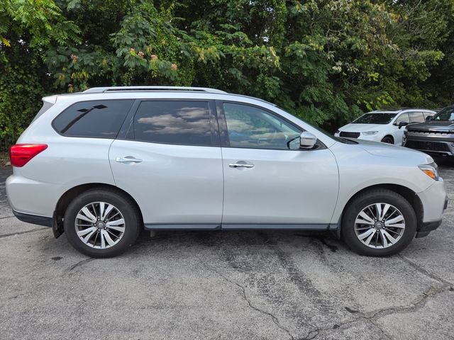 2018 Nissan Pathfinder S