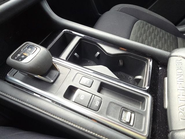 2022 Nissan Pathfinder S