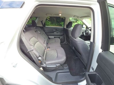 2022 Nissan Pathfinder S