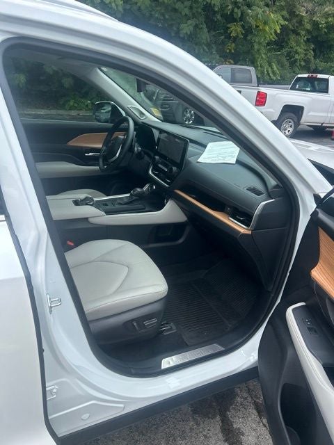 2024 Toyota Grand Highlander Platinum