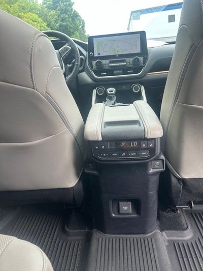 2024 Toyota Grand Highlander Platinum