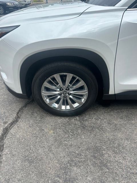 2024 Toyota Grand Highlander Platinum