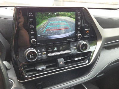 2021 Toyota Highlander LE