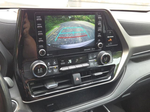 2021 Toyota Highlander LE