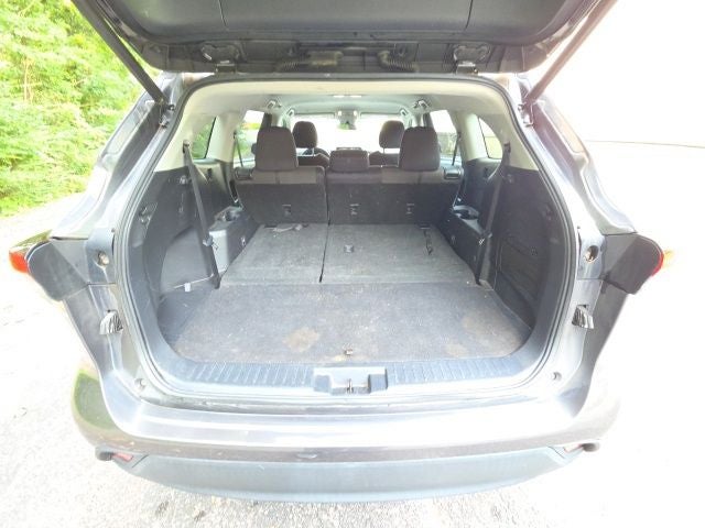 2021 Toyota Highlander LE