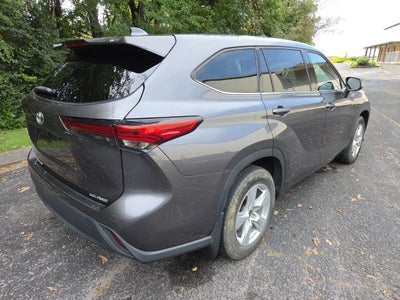 2021 Toyota Highlander LE