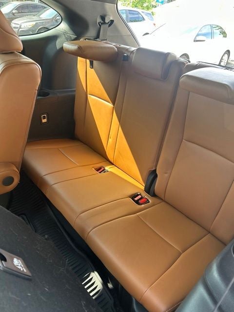 2022 Toyota Highlander Hybrid Platinum