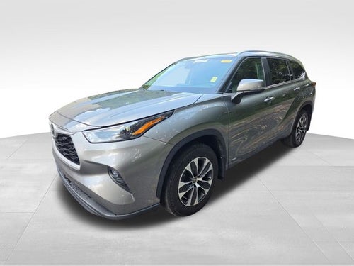 2025 Toyota Highlander Hybrid XLE