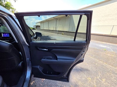 2025 Toyota Highlander Hybrid XLE
