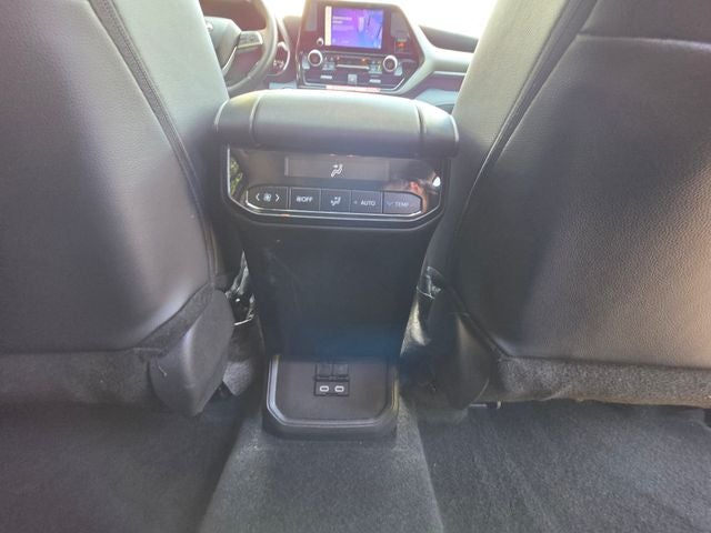 2025 Toyota Highlander Hybrid XLE
