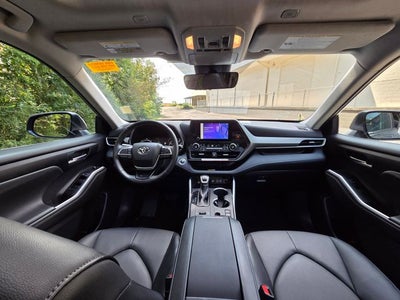 2025 Toyota Highlander Hybrid XLE