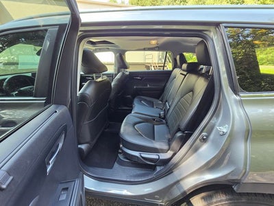 2025 Toyota Highlander Hybrid XLE