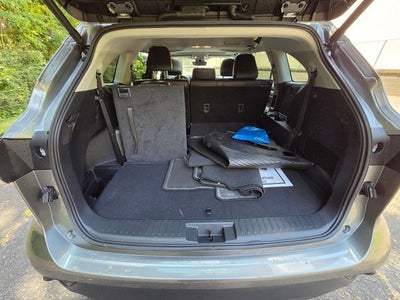 2025 Toyota Highlander Hybrid XLE