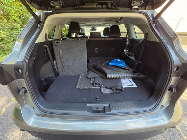 2025 Toyota Highlander Hybrid XLE