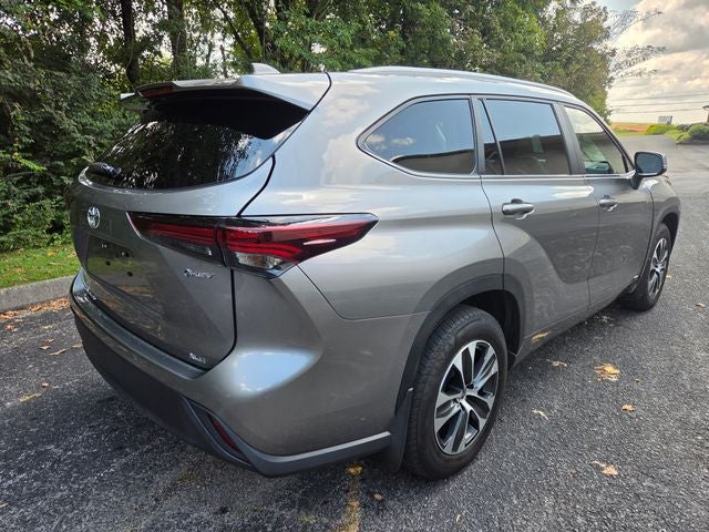2025 Toyota Highlander Hybrid XLE