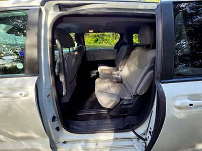 2025 Toyota Sienna LE 8 Passenger