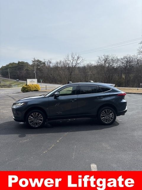 2022 Toyota Venza Base