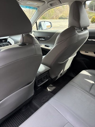 2022 Toyota Venza Base