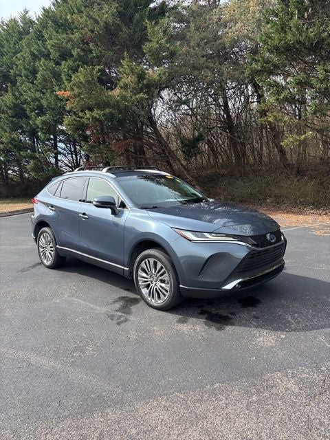 2022 Toyota Venza Base