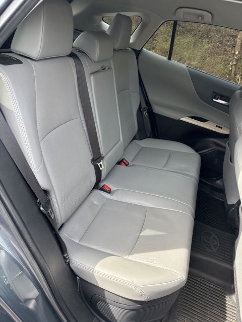 2022 Toyota Venza Base