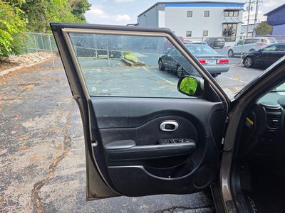 2014 Kia Soul Base