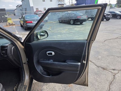 2014 Kia Soul Base