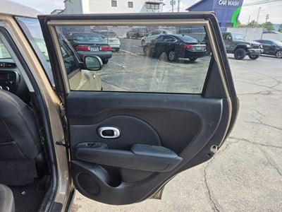 2014 Kia Soul Base
