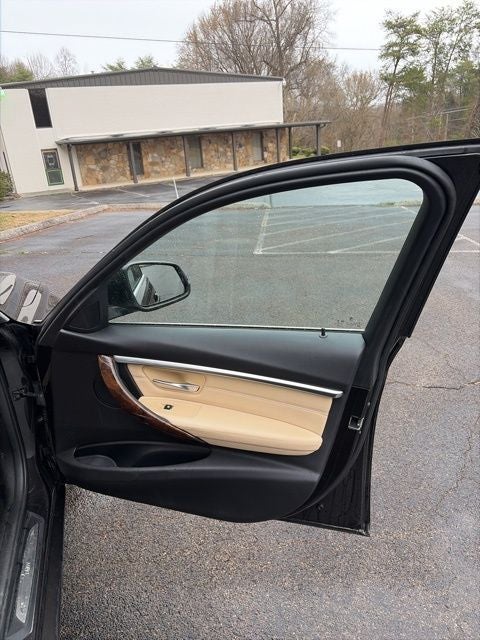 2017 BMW 3 Series 330i