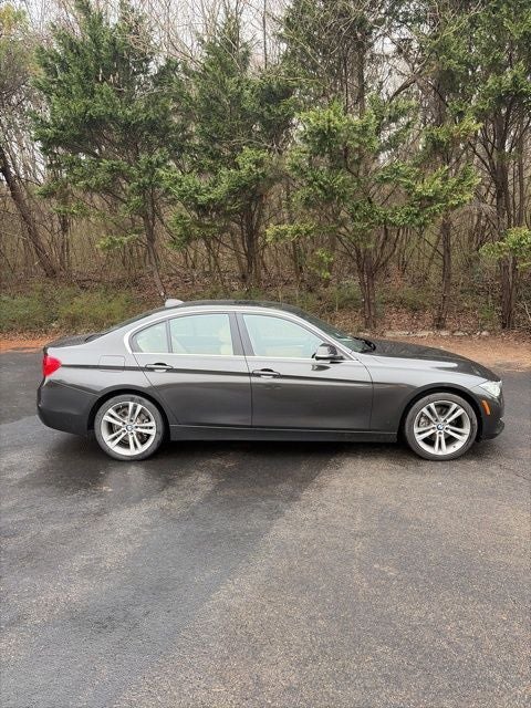 2017 BMW 3 Series 330i
