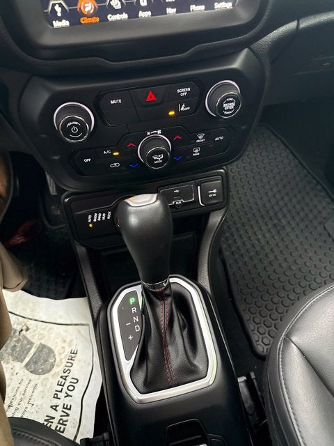 2023 Jeep Renegade Trailhawk
