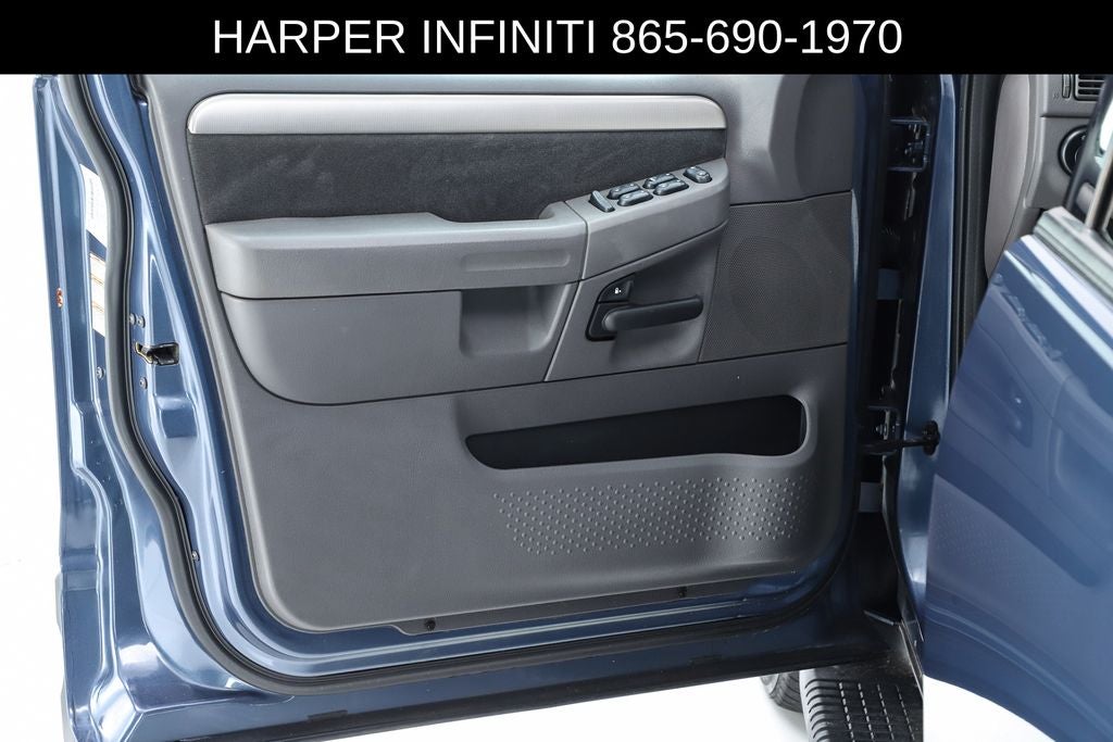 2003 Ford Explorer XLT