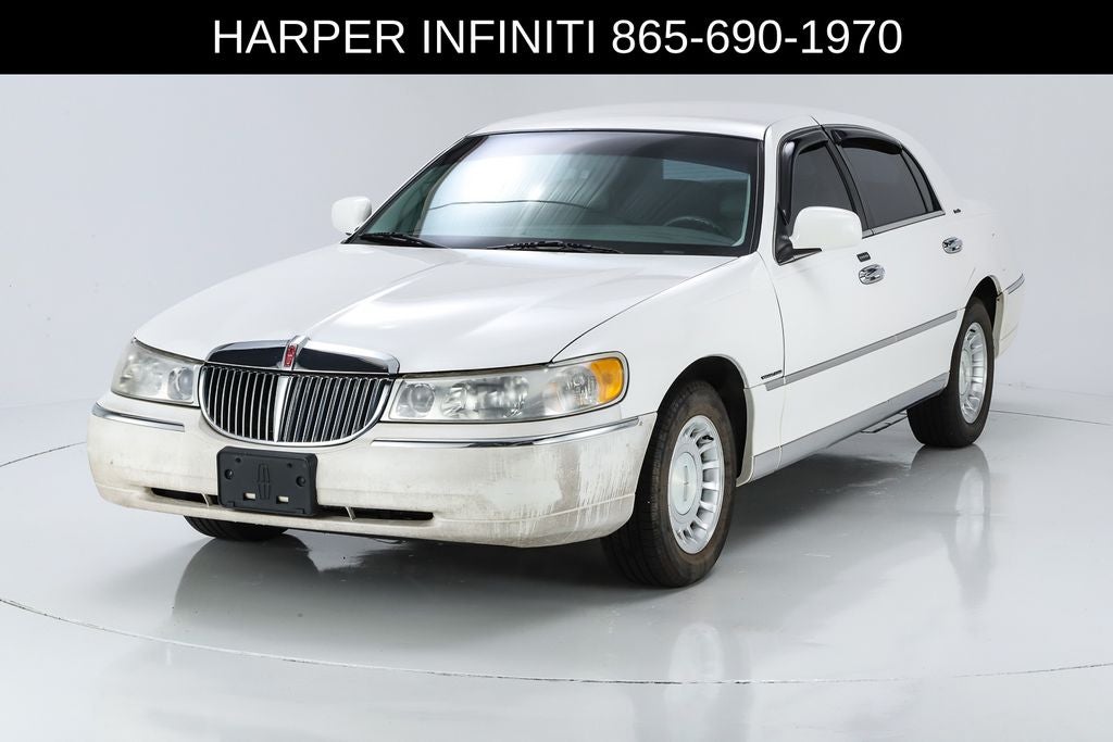 2000 Lincoln Town Car Executive