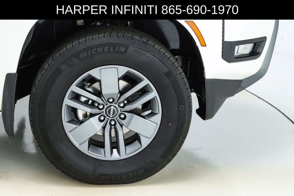 2025 Nissan Frontier SV