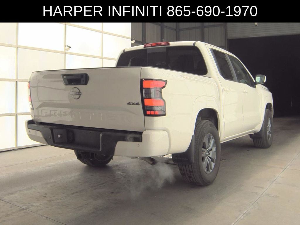 2025 Nissan Frontier SV